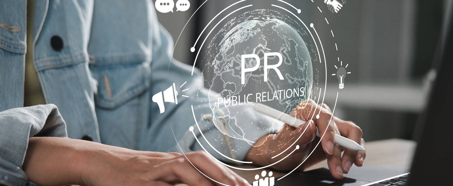 Public Relations a komunikacja z klientami – jak to robić dobrze? 1 Public Relations a komunikacja z klientami