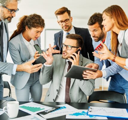 Sztuka komunikacji w kryzysie – jak firmy powinny reagować w trudnych momentach 4 kryzys w firmie